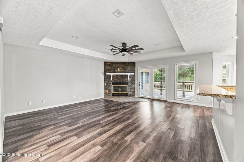 1314 Holland Bros Rd, Woodburn, KY 42170