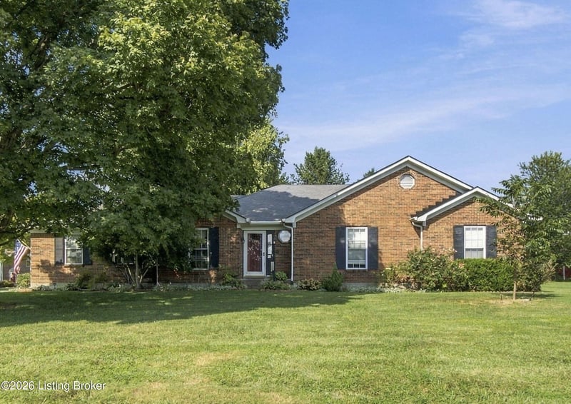 1318 Worth Ave, Shepherdsville, KY 40165