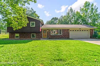 132 Green Acres Rd, Taylorsville, KY 40071