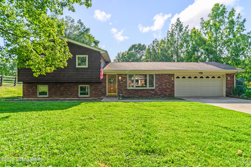 132 Green Acres Rd, Taylorsville, KY 40071