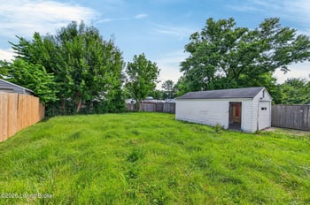 1327 Shingo Ave, Louisville, KY 40215
