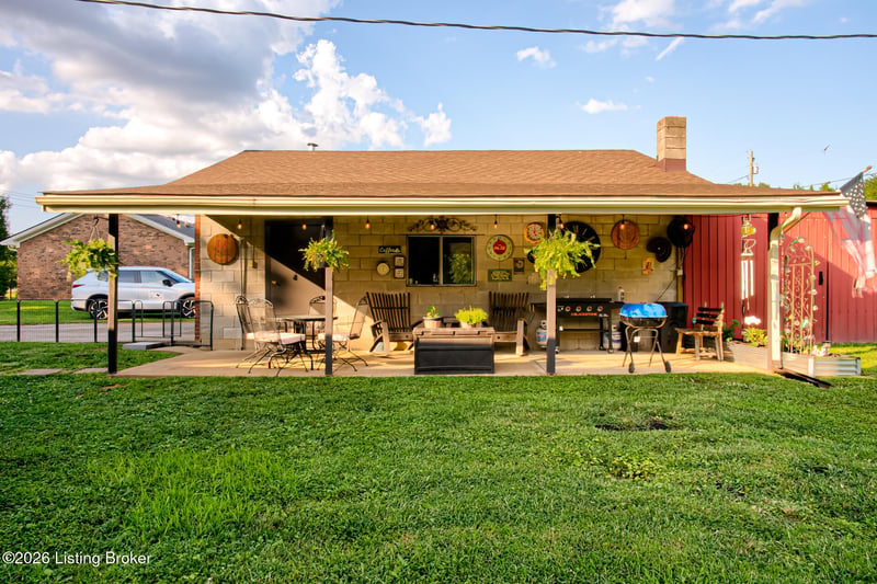 1329 Wales Run Rd, Mt Washington, KY 40047