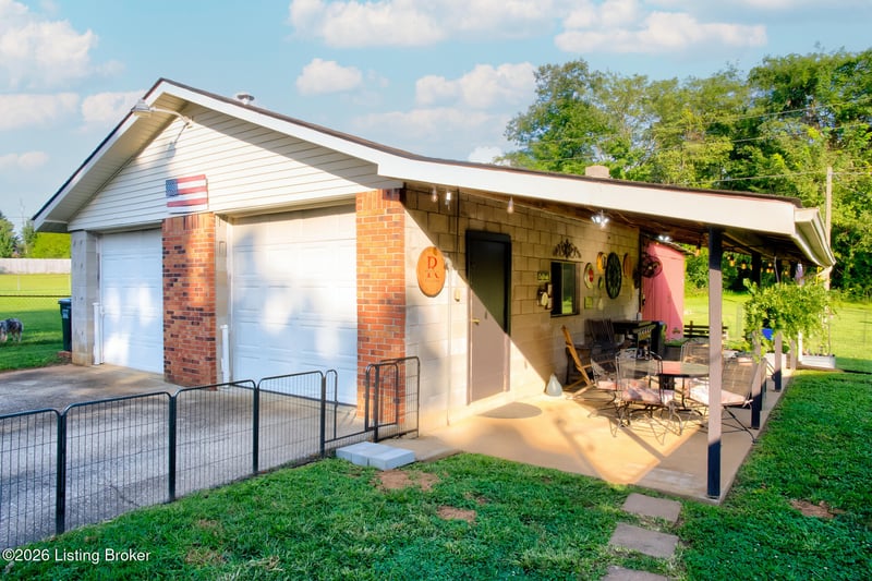 1329 Wales Run Rd, Mt Washington, KY 40047