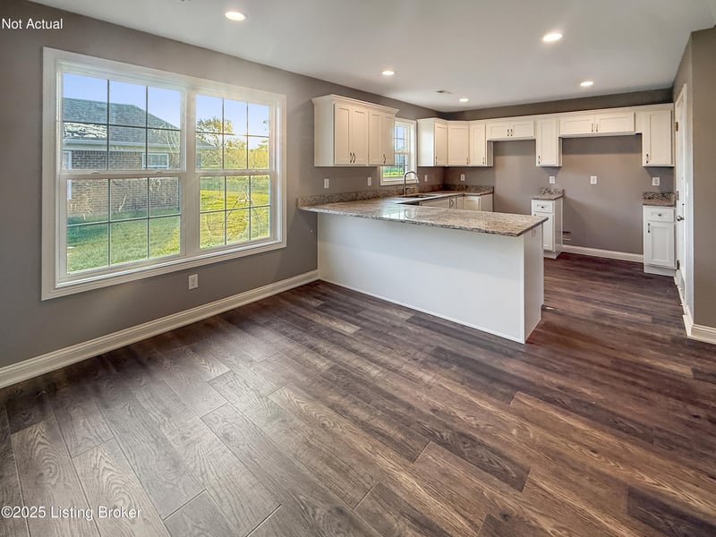 132B Lanai Dr, Shepherdsville, KY 40165