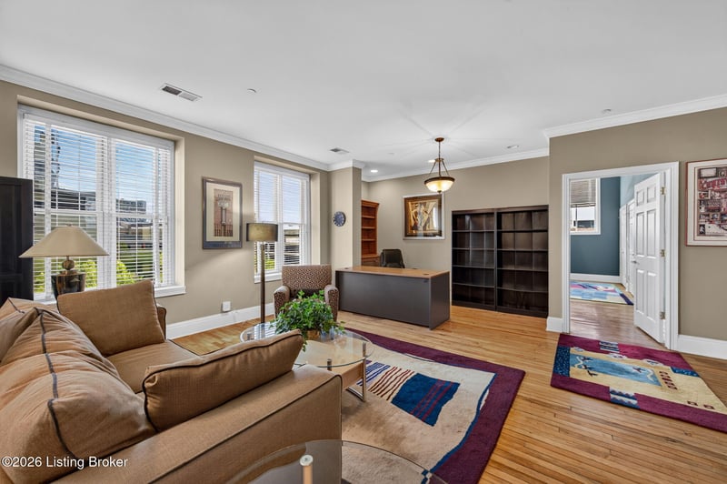 133 S 3rd St #405, Louisville, KY 40202
