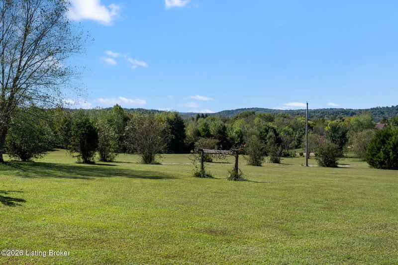 1330 Sandy Beach Ln, Mcdaniels, KY 40152