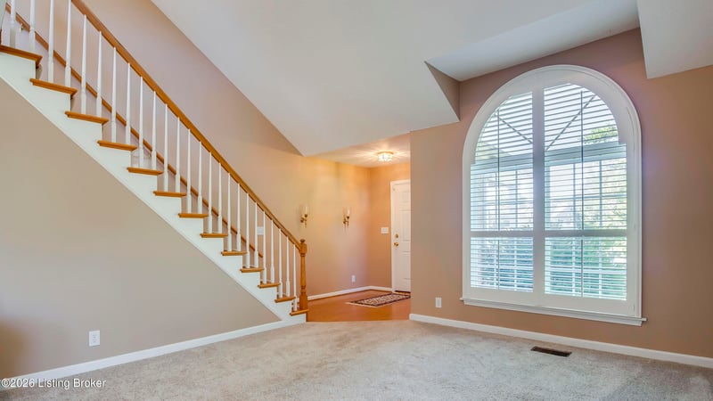 13309 Crystal Cv, Louisville, KY 40223