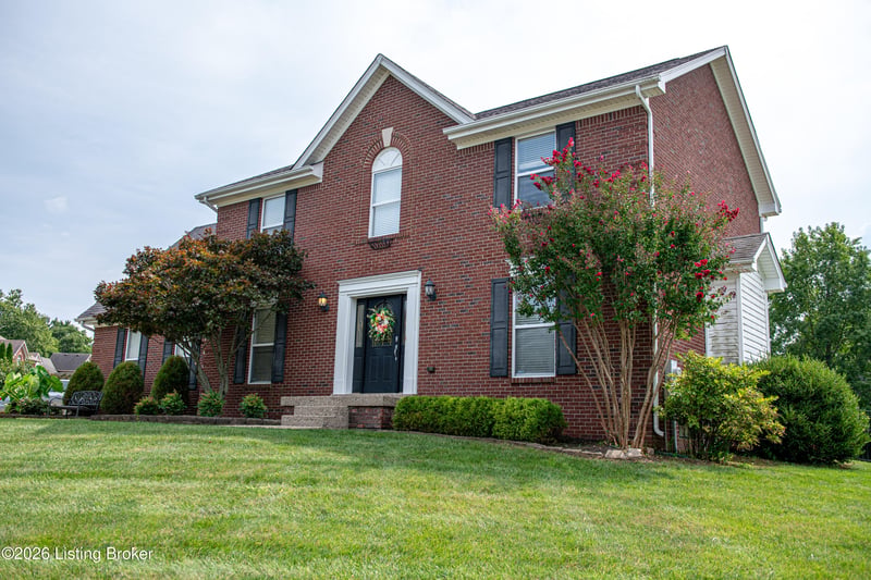 13314 Oak Forest Ct, Louisville, KY 40245