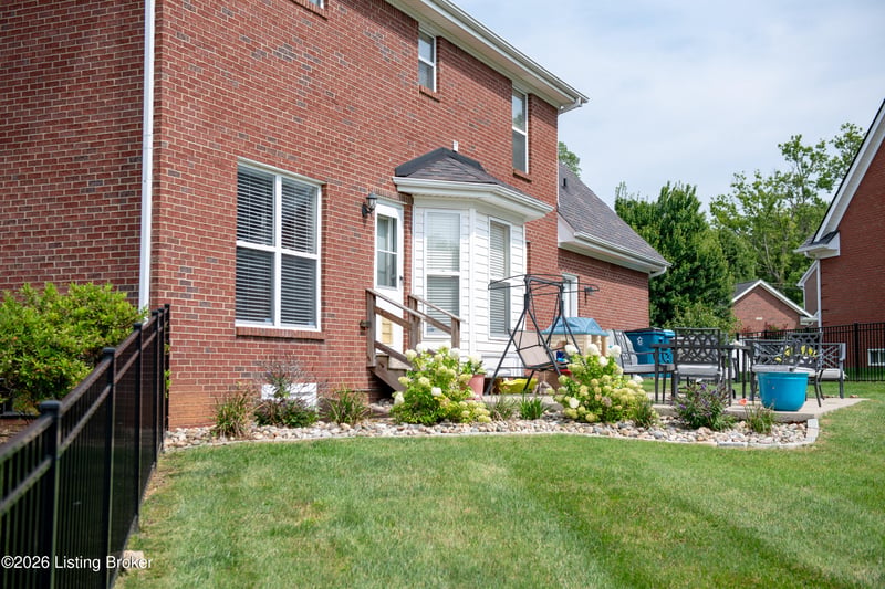 13314 Oak Forest Ct, Louisville, KY 40245