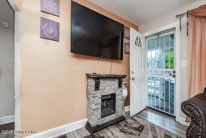 1333 Weller Ave, Louisville, KY 40208