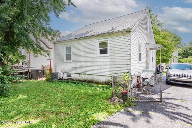 1333 Weller Ave, Louisville, KY 40208