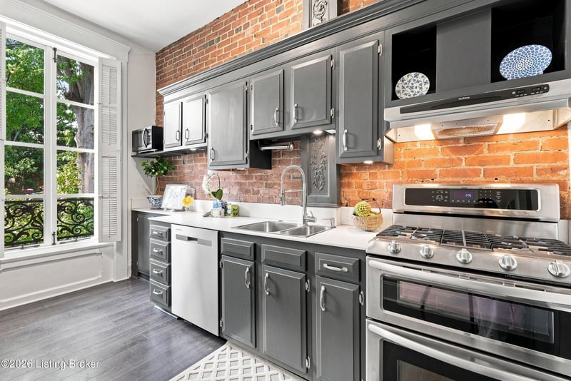 1335 S 1st St #2, Louisville, KY 40208