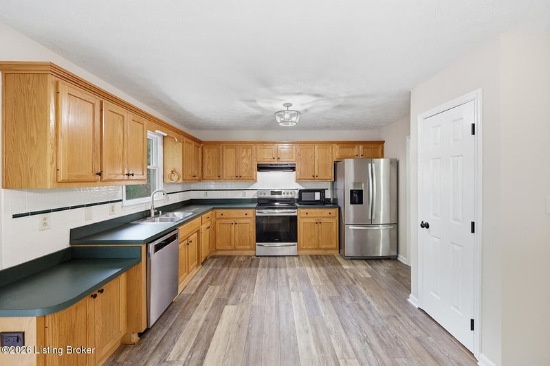 1336 Bonnie Blue Loop, Lawrenceburg, KY 40342