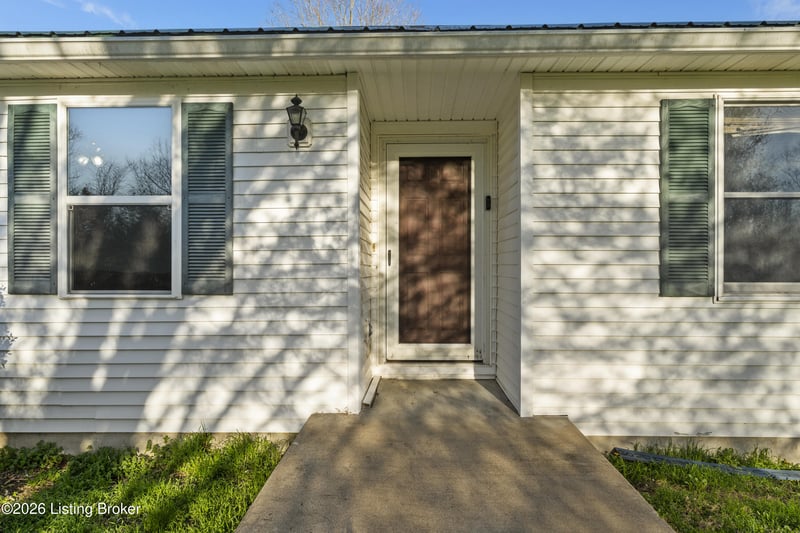 1336 Tracy Rd, Lawrenceburg, KY 40342