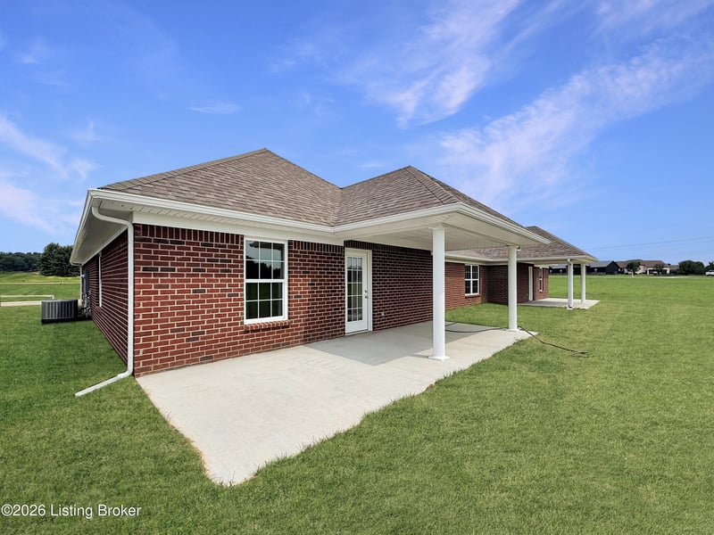 133B Lanai Dr, Shepherdsville, KY 40165