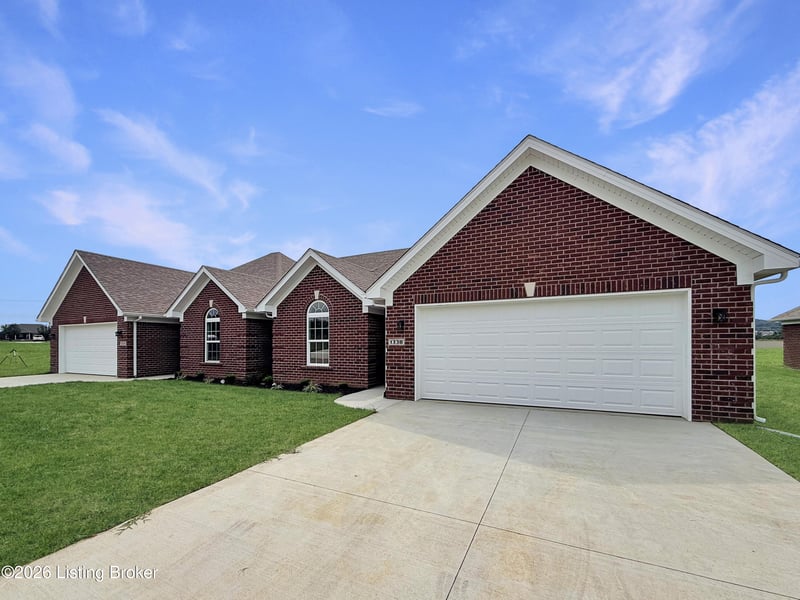 133B Lanai Dr, Shepherdsville, KY 40165