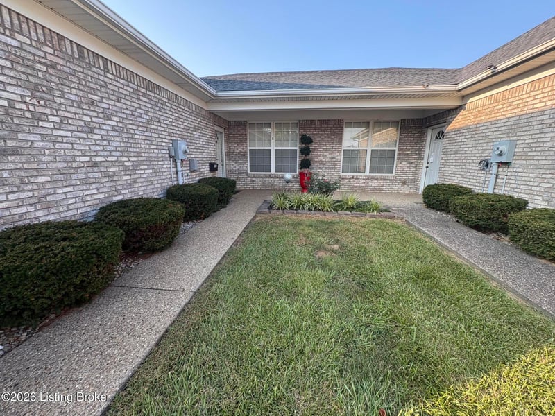 134 Shawnee Ct, Shepherdsville, KY 40165