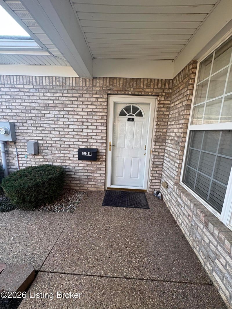 134 Shawnee Ct, Shepherdsville, KY 40165