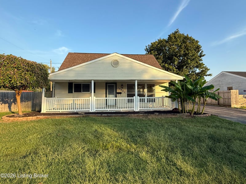 13401 Kinross Blvd, Louisville, KY 40272