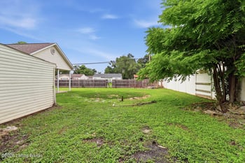 13401 Kinross Blvd, Louisville, KY 40272