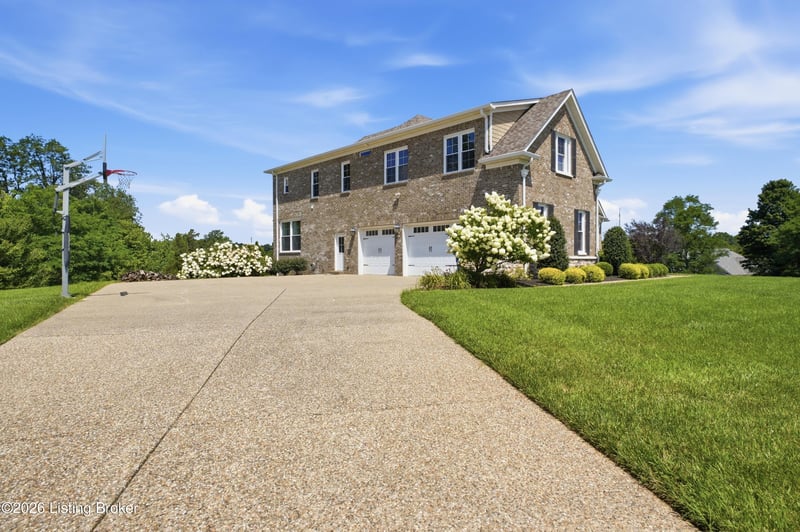 13401 Longwood Ln, Goshen, KY 40026