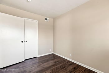 13405 Hopedale Way, Louisville, KY 40272