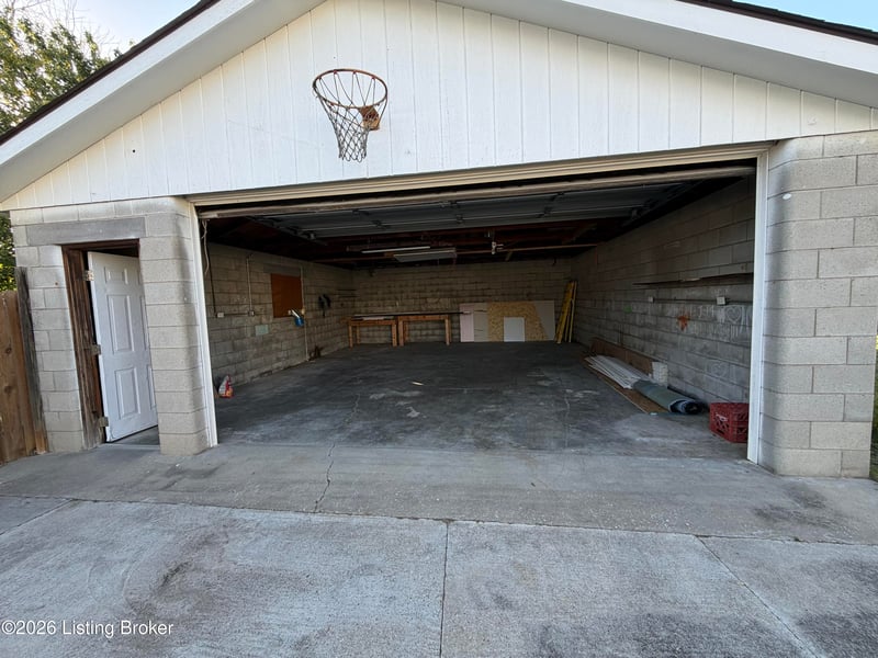 13406 Kinross Blvd, Louisville, KY 40272