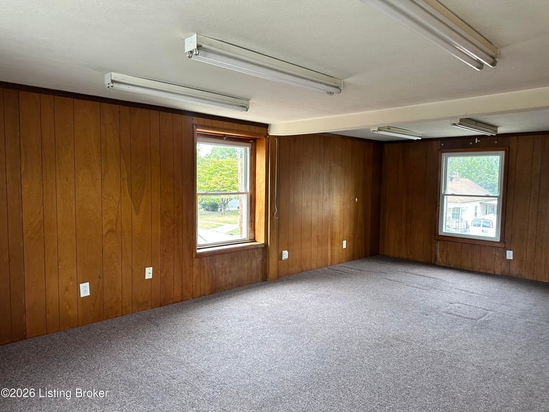 1346 Lillian Ave, Louisville, KY 40208