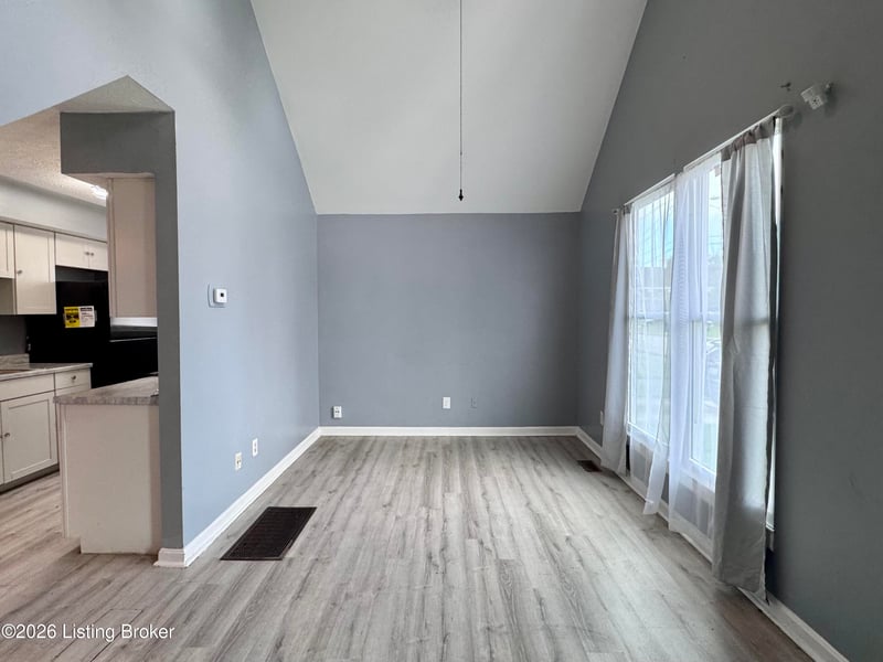 1347 S 28th St, Louisville, KY 40211