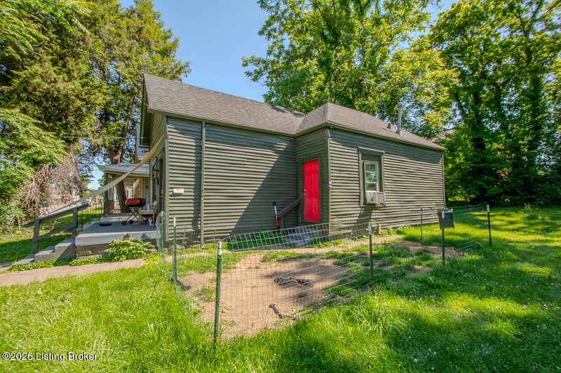 1349 S 26th St, Louisville, KY 40210