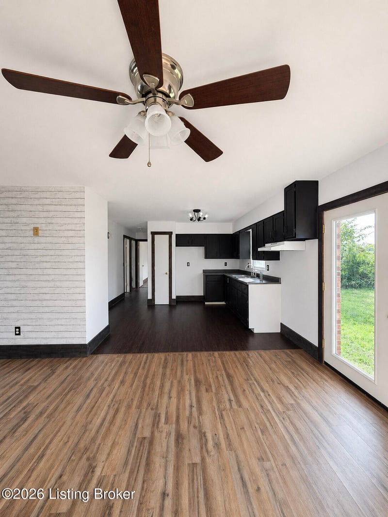 135 L&n Turnpike Rd, Munfordville, KY 42765