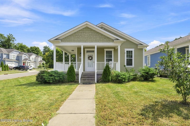 13520 Park Springs Ln, Louisville, KY 40245