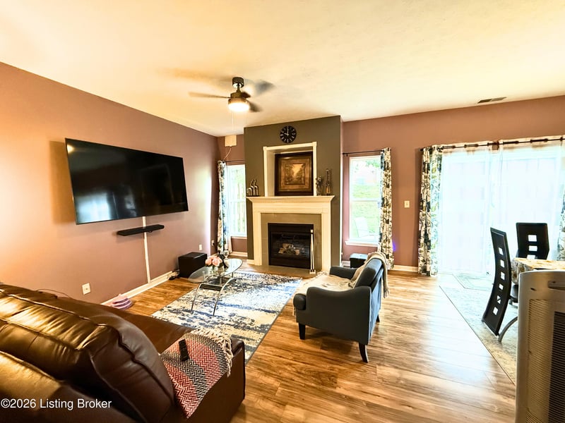 13533 Pinnacle Gardens Cir, Louisville, KY 40245
