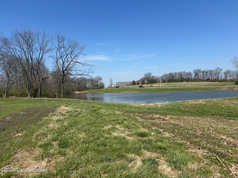 1357 Castle Hwy, Eminence, KY 40019