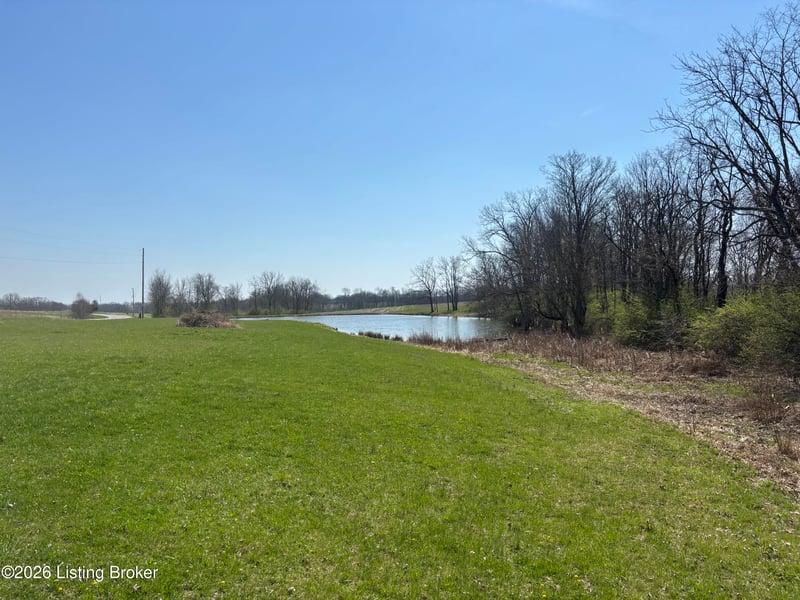 1357 Castle Hwy, Eminence, KY 40019