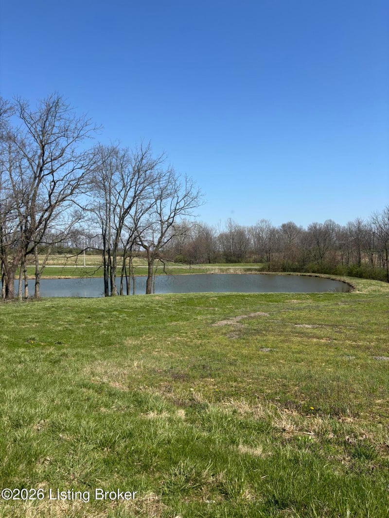 1357 Castle Hwy, Eminence, KY 40019