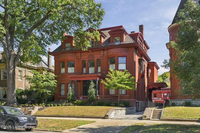 1359 S 3rd St #1, Louisville, KY 40208