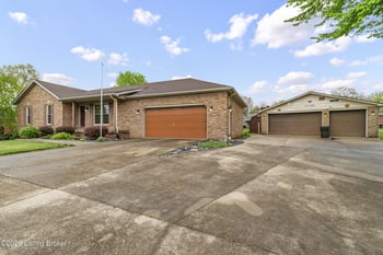 136 Harding Dr, Mt Washington, KY 40047