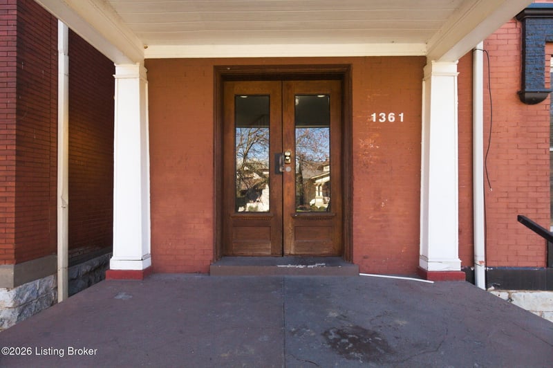 1361 S Brook St, Louisville, KY 40208