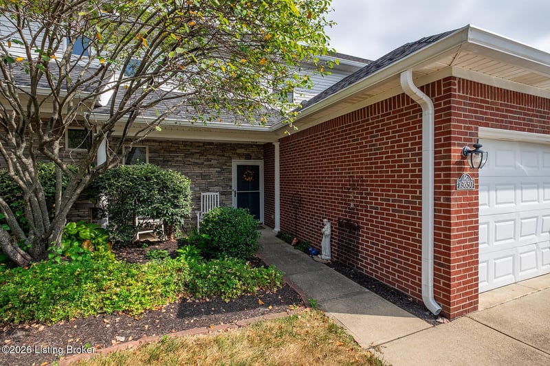 13650 Pinnacle Gardens Cir, Louisville, KY 40245
