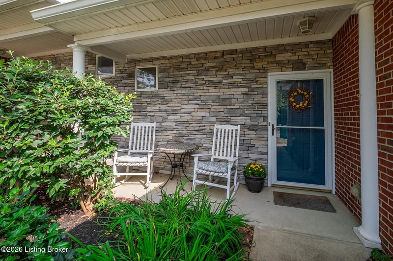 13650 Pinnacle Gardens Cir, Louisville, KY 40245
