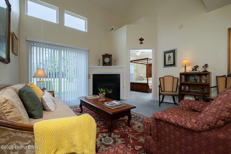 13650 Pinnacle Gardens Cir, Louisville, KY 40245