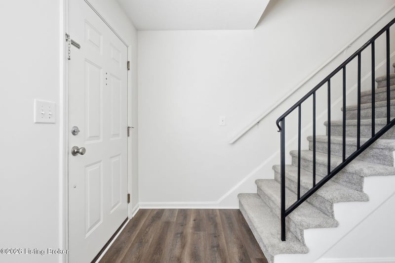 1366 Herr Ln, Louisville, KY 40222