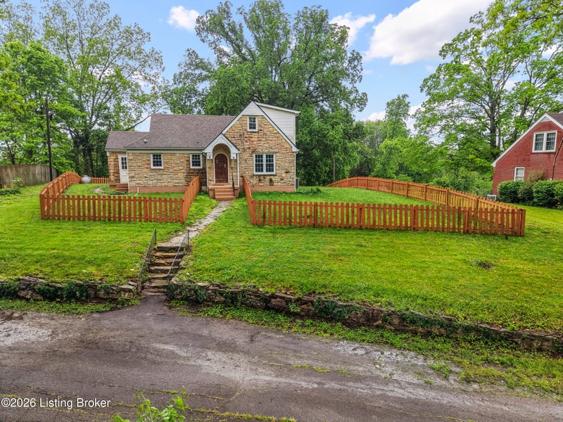 137 Eastview Dr, Taylorsville, KY 40071