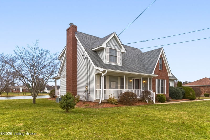 137 Spring Dr, Mt Washington, KY 40047