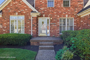 13700 Forest Bend Cir, Louisville, KY 40245