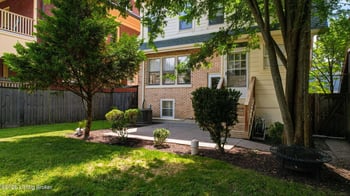 1377 S 1st St, Louisville, KY 40208
