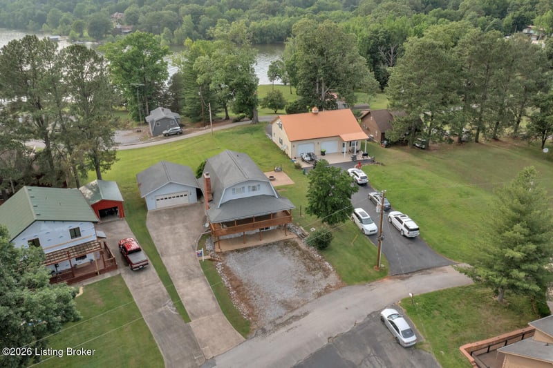 1378 Cunningham Ln, Cadiz, KY 42211