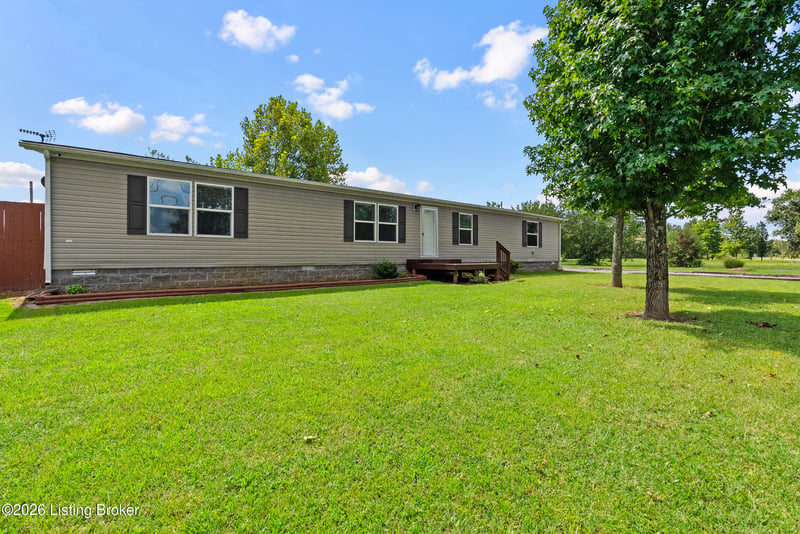 1379 Beech Grove Rd, Shepherdsville, KY 40165
