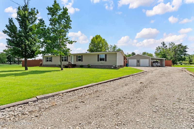 1379 Beech Grove Rd, Shepherdsville, KY 40165